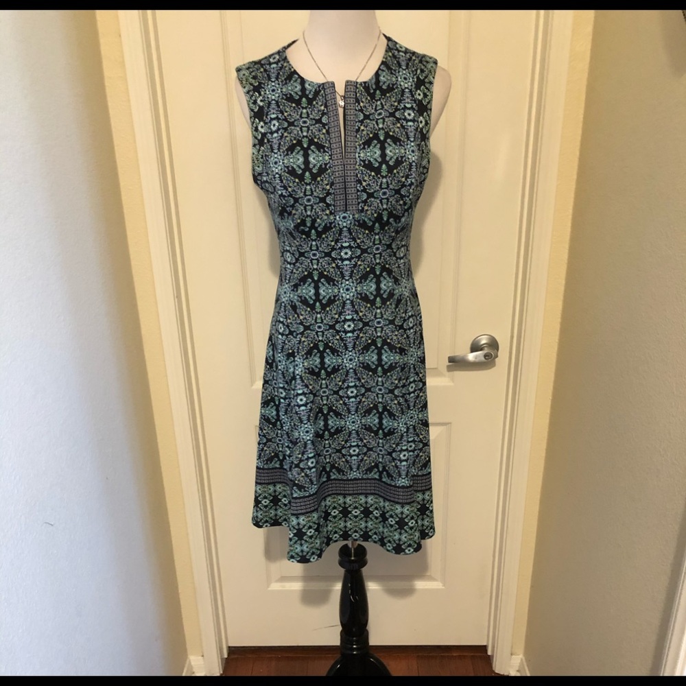 👇🏻$Reduced to lowest price. Beautiful Liz Clairborne floral print dress size6